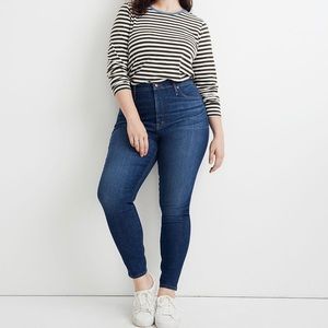 Madewell Curvy High Rise Skinny Jeans in Moreaux Wash